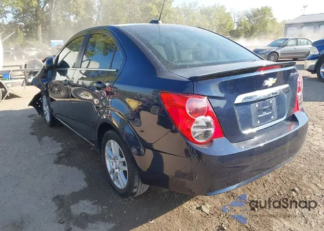 2015 Chevrolet Sonic Lt Auto z USA, uszkodzony, nr VIN 1G1JC5SH9F4105707